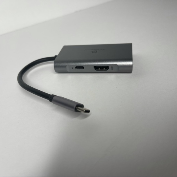 Jueyingbaili Multi Function Usb C Hub - Picture 4 of 7